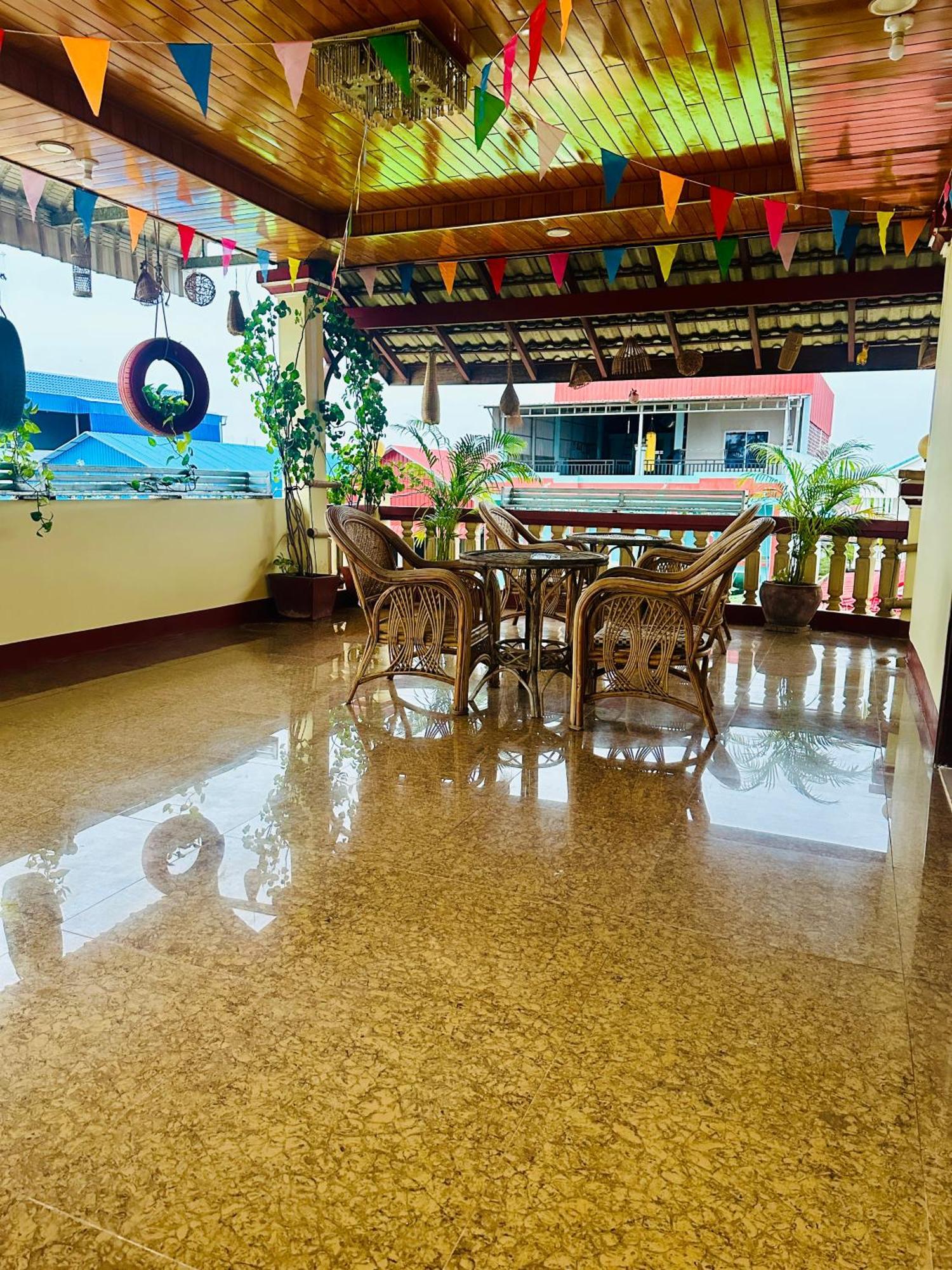 Savet Guesthouse Stoeng Treng Exterior foto